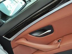 宝马5系(进口) 2013款 530i 3.0L 领先型旅行版