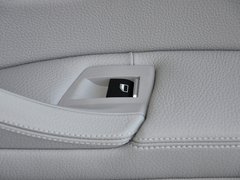 宝马5系(进口) 2013款 530i 3.0L 领先型旅行版