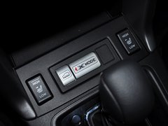 森林人 2013款 2.5L CVT 尊贵导航版 5座