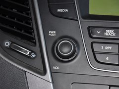 现代胜达 2013款 2.4L 自动 GL 2WD舒适型 5座