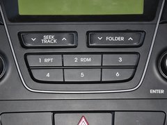 现代胜达 2013款 2.4L 自动 GL 2WD舒适型 5座
