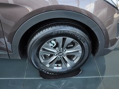 现代胜达 2013款 2.4L 自动 GL 2WD舒适型 5座