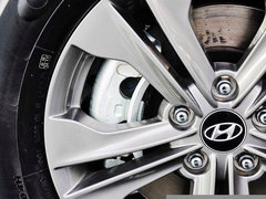 现代胜达 2013款 2.4L 自动 GLS 2WD智能型 5座