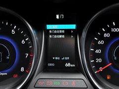 现代胜达 2013款 2.4L 自动 GLS 4WD智能型 5座