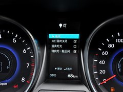 现代胜达 2013款 2.4L 自动 GLS 4WD智能型 5座