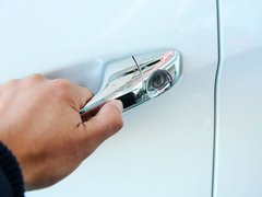 现代胜达 2013款 2.4L 自动 DLX 4WD尊贵型 7座