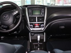 斯巴鲁 森林人经典 2.5XS AT 中控仪表台总特写