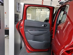 标致3008 2013款 2.0L 自动 潮流版 5座
