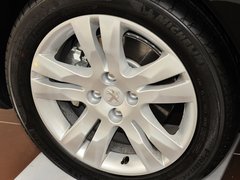 标致3008 2013款 2.0L 自动 潮流版 5座