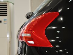 标致3008 2013款 2.0L 自动 潮流版 5座