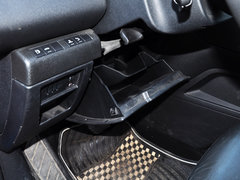 标致3008 2013款 2.0L 自动 潮流版 5座