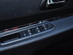 标致3008 2013款 2.0L 自动 潮流版 5座