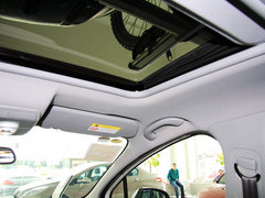 标致3008 2013款 1.6T 自动 THP罗兰•加洛斯版