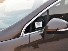 标致3008 2013款 1.6T 自动 THP罗兰•加洛斯版