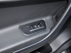传祺GS5 2013款 1.8T 自动 两驱豪华版 5座