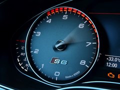 奥迪S6 2013款 4.0T DCT 