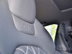 奥迪S6 2013款 4.0T DCT 