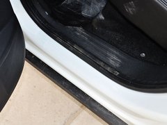 标致3008 2013款 2.0L 手动 经典版 5座