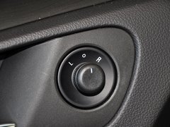 君威 2013款 1.6T 自动 精英运动版