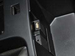 君威 2013款 1.6T 自动 精英运动版