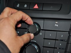 君威 2013款 1.6T 自动 精英运动版
