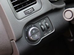 君威 2013款 1.6T 自动 精英运动版