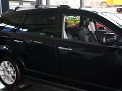 酷威 2013款 2.4L 自动 两驱尊尚版 7座