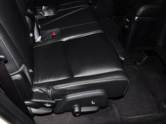 酷威 2013款 3.6L 自动 四驱旗舰版 7座