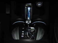 酷威 2013款 3.6L 自动 四驱旗舰版 7座