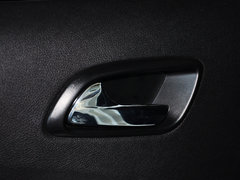 酷威 2013款 3.6L 自动 四驱旗舰版 7座
