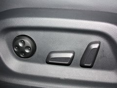 奥迪Q3 2013款 2.0T 35 TFSI quattro舒适型 5座