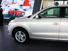 奥迪Q3 2013款 2.0T 35 TFSI quattro舒适型 5座