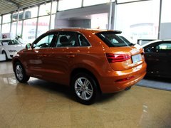 奥迪Q3 2013款 2.0T 35 TFSI quattro舒适型 5座