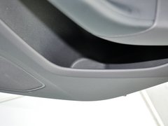奥迪Q3 2013款 2.0T 35 TFSI quattro舒适型 5座
