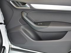 奥迪Q3 2013款 2.0T 35 TFSI quattro舒适型 5座