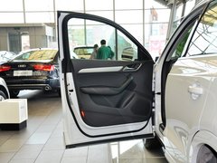 奥迪Q3 2013款 2.0T 35 TFSI quattro舒适型 5座