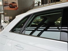 奥迪Q3 2013款 2.0T 35 TFSI quattro舒适型 5座