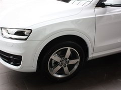 奥迪Q3 2013款 2.0T 35 TFSI quattro舒适型 5座