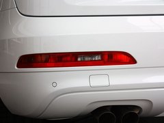 奥迪Q3 2013款 2.0T 35 TFSI quattro舒适型 5座