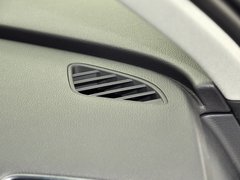 奥迪Q3 2013款 2.0T 35 TFSI quattro舒适型 5座