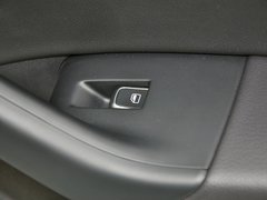 奥迪Q3 2013款 2.0T 35 TFSI quattro舒适型 5座
