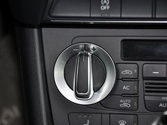 奥迪Q3 2013款 2.0T 35 TFSI quattro舒适型 5座