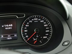 奥迪Q3 2013款 2.0T 35 TFSI quattro舒适型 5座