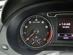 奥迪Q3 2013款 2.0T 35 TFSI quattro舒适型 5座