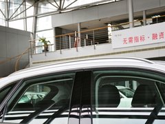 奥迪Q3 2013款 2.0T 35 TFSI quattro舒适型 5座