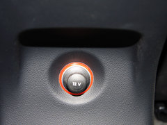 奥迪Q3 2013款 2.0T 35 TFSI 进取型 5座