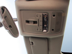 奥迪Q3 2013款 2.0T 35 TFSI 进取型 5座