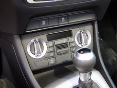 奥迪Q3 2013款 2.0T 35 TFSI 进取型 5座