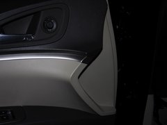 别克GL8 2013款 3.0L XT豪华商务旗舰版 7座