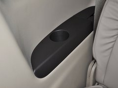 别克GL8 2013款 2.4L LT豪华商务行政版 7座